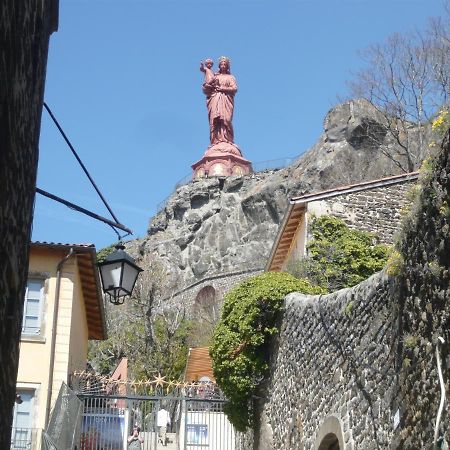 Le Petit St Clair Apartment Le Puy-en-Velay Bagian luar foto